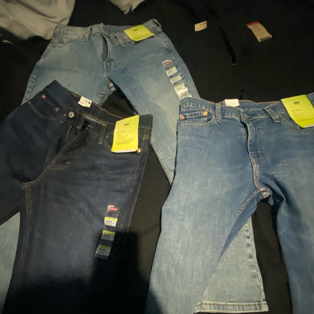 They all four are from Levis they are a 30/30 all four can go for 130